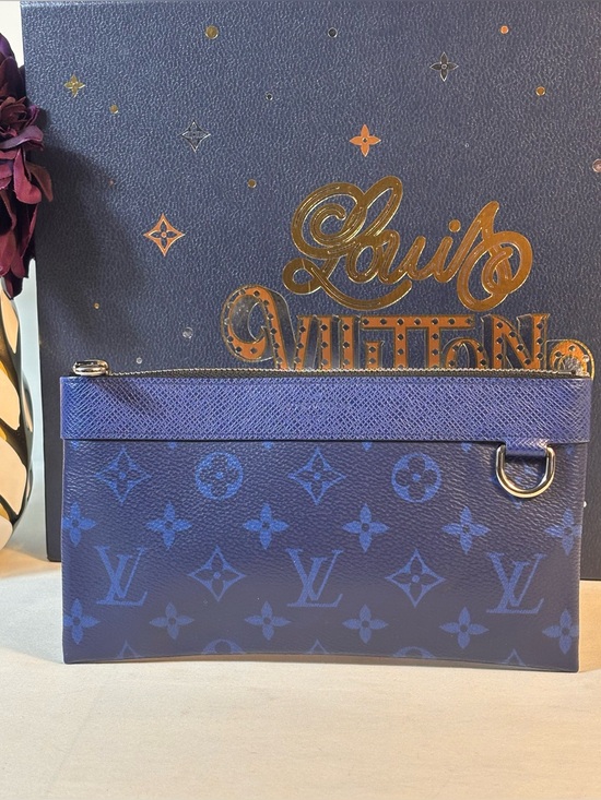 Louis Vuitton Handbags - Louis Vuitton Cobalt Discovery Pouch